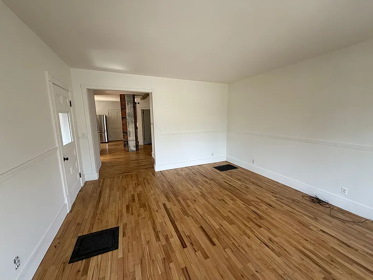 135-137 North Avenue — Photo 7