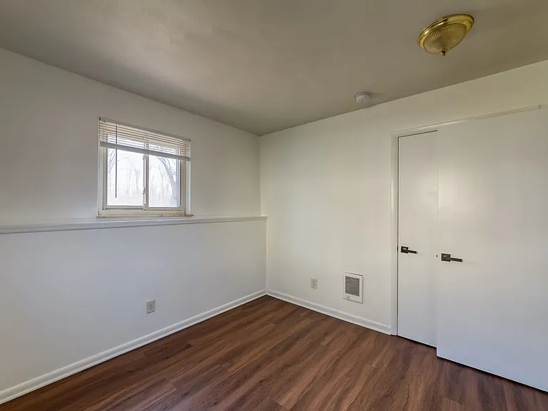 6315 Grovenburg Rd — Photo 11