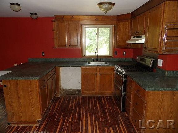 5th image of 9200 Wolf Lake Rd