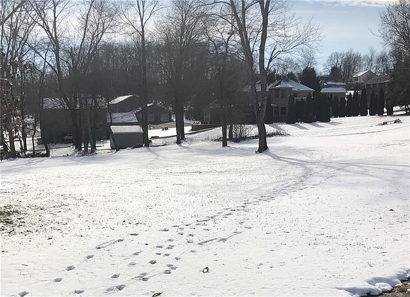 2nd image of 111 Dakotah Dr