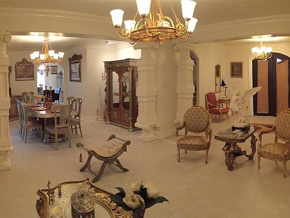 5th image of 111 Blackburn Dr