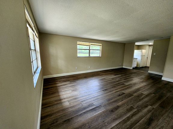 4th image of 5313 Oakwood Ct #5314-25