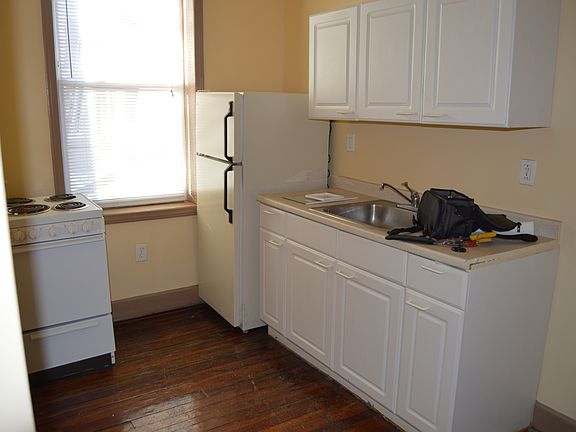 2nd image of 1802 W Susquehanna Ave Floor 2