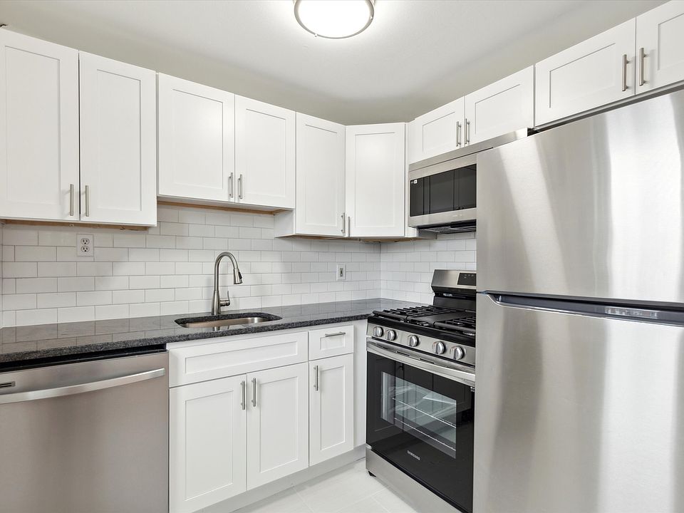 1st image of 5466 Vicaris St Floor 2