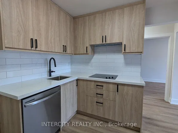 706 The Queensway #B, Toronto, ON M8Y 1L3