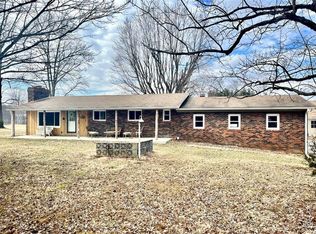 6221 Horseshoe Rd, Morgantown, IN 46160