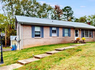 166 E Regent Dr, Clarksville, TN 37043