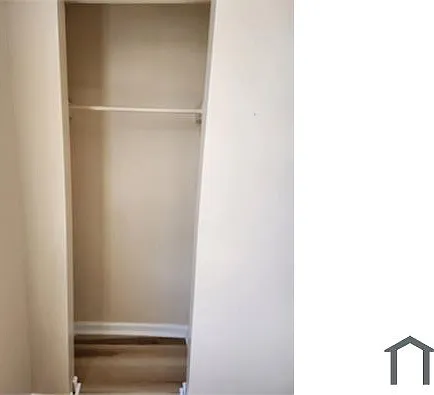 2408 W Chestnut St #1 — Photo 4