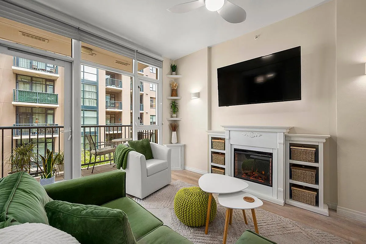 1 bed, 487 sqft, $3,200 — Photo 2