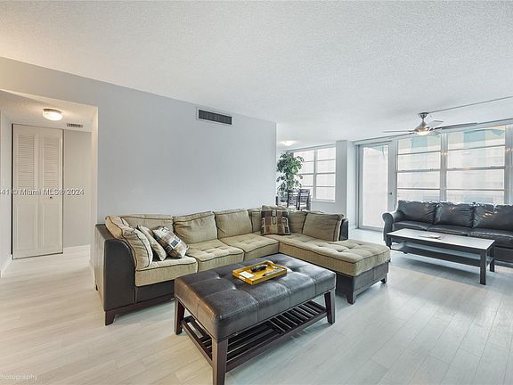 3rd image of 231 174th St APT 2111