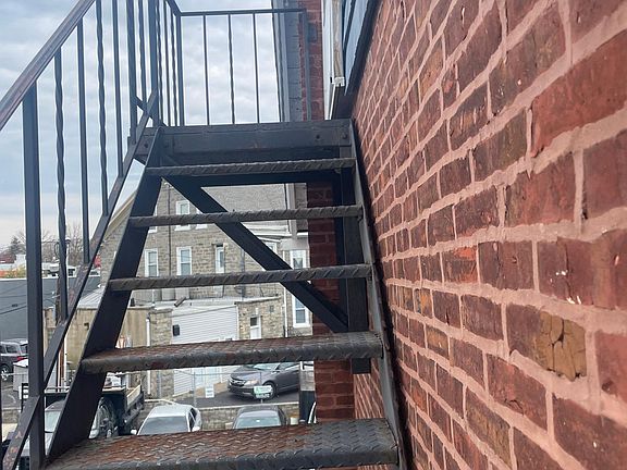 3rd image of 2120 Bellemead Ave APT 3
