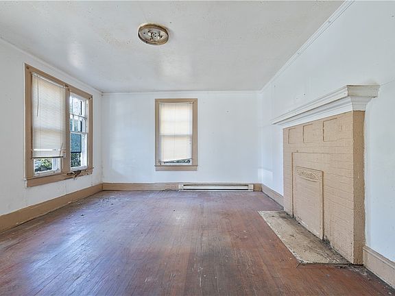 5th image of 106 Frances St