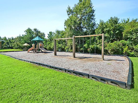4th image of 352 Bradley Bend Dr