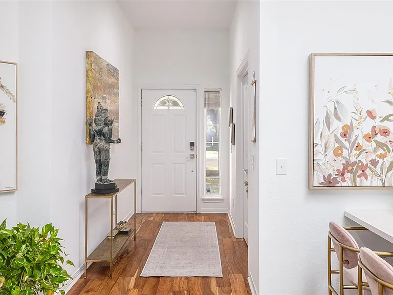8820 Escabosa Dr — Photo 3