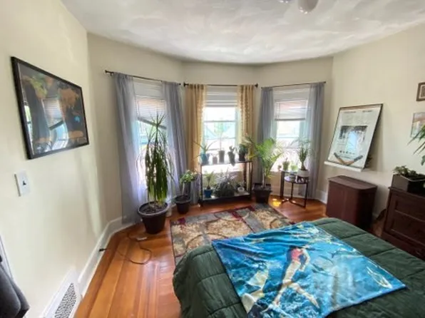 25 Jay St APT 2, Somerville, MA 02144