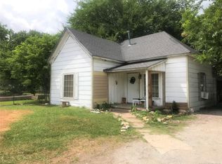608 W 13th St, Ada, OK 74820