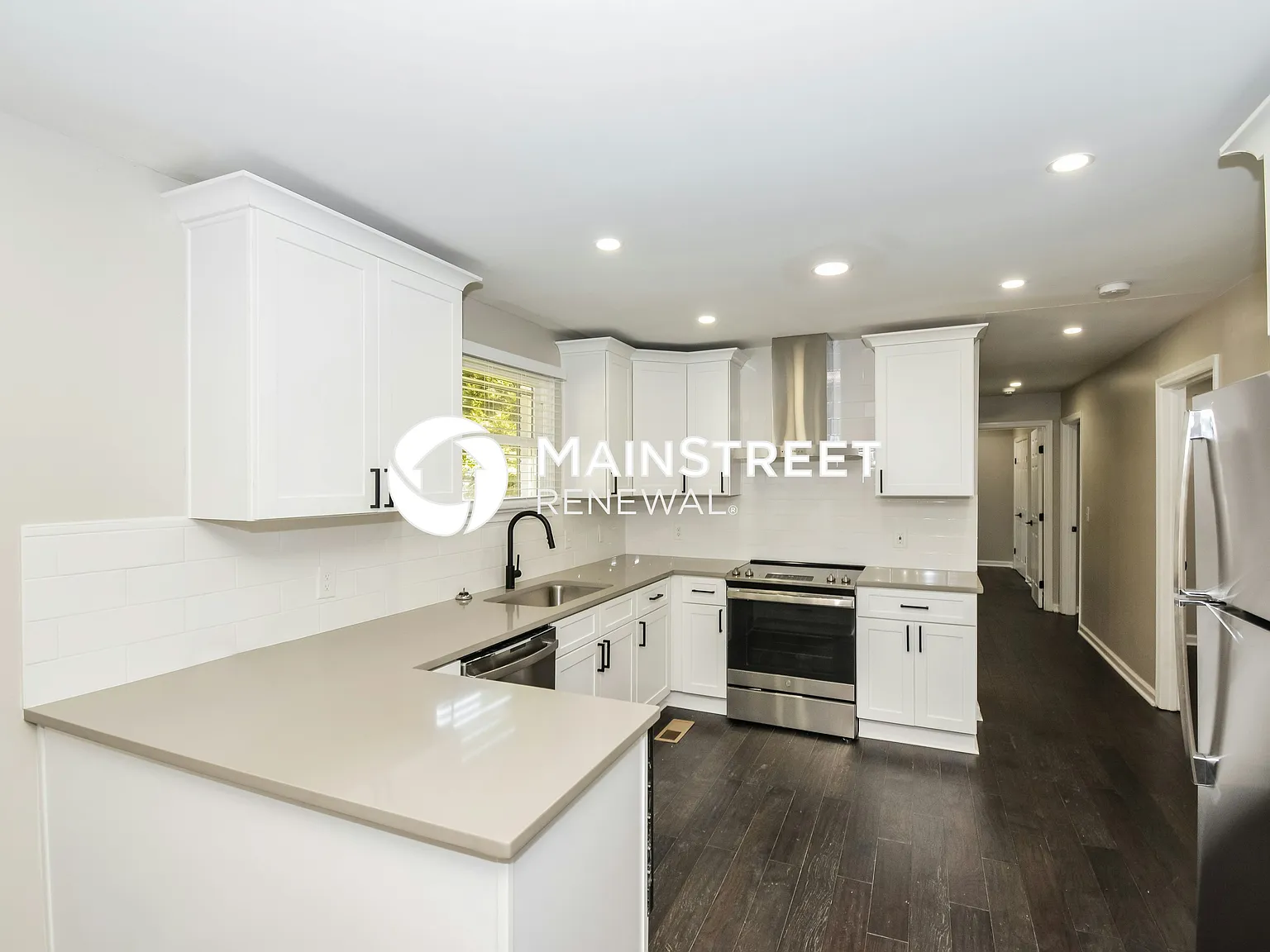 1305 Coreland Dr — Photo 4