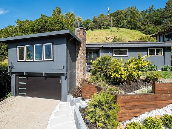 4th image of 87 Paseo Way