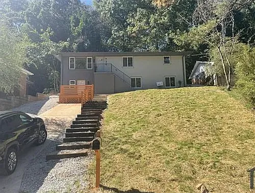 (Undisclosed Address) Photo 1
