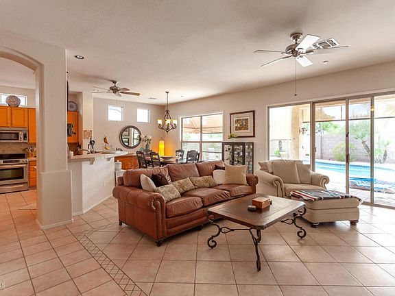 4th image of 26202 N 43rd Ct