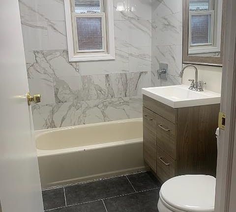 3rd image of 196 Tuxedo Pkwy Floor 2