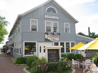 8 Beach Road Ext, Vineyard Haven, MA 02568