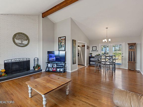 5th image of 1709 Starmont Trl