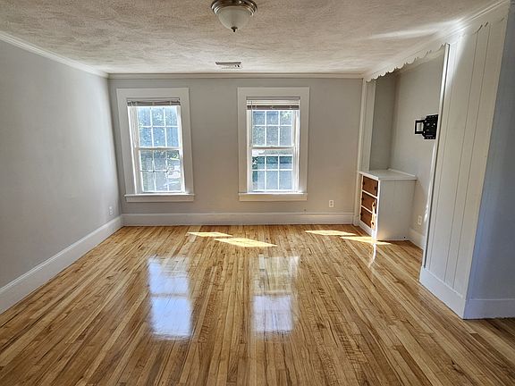 185 Danforth St FLOOR 2 Framingham MA 01701 Zillow Cc Ft 576