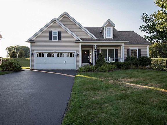 2nd image of 19 Chatsworth Way