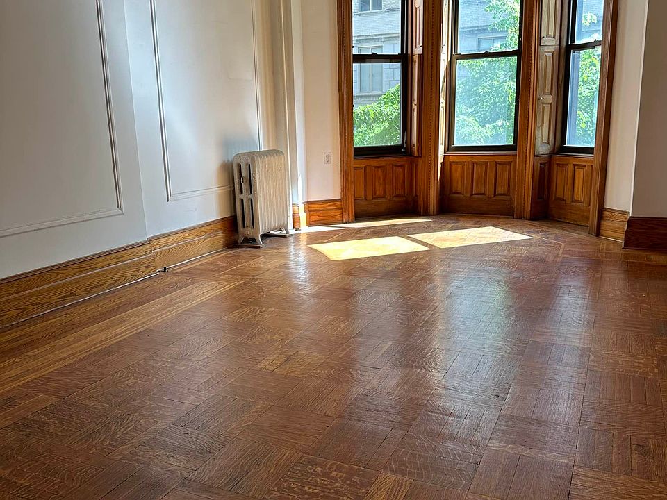1st image of 3 W 75th St APT 3A