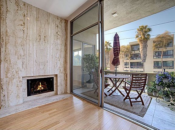 3rd image of 11970 Montana Ave APT 308