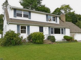 35 Richmond Rd, Stanhope, NJ 07874