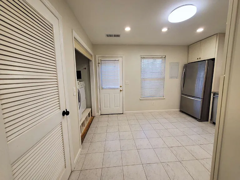250 Sanders Ferry Rd — Photo 6