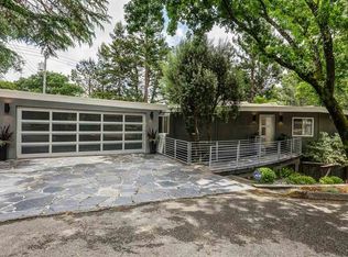 23 Oak Rd, Orinda, CA 94563