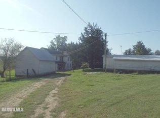 10905 S Massbach Rd, Elizabeth, IL 61028