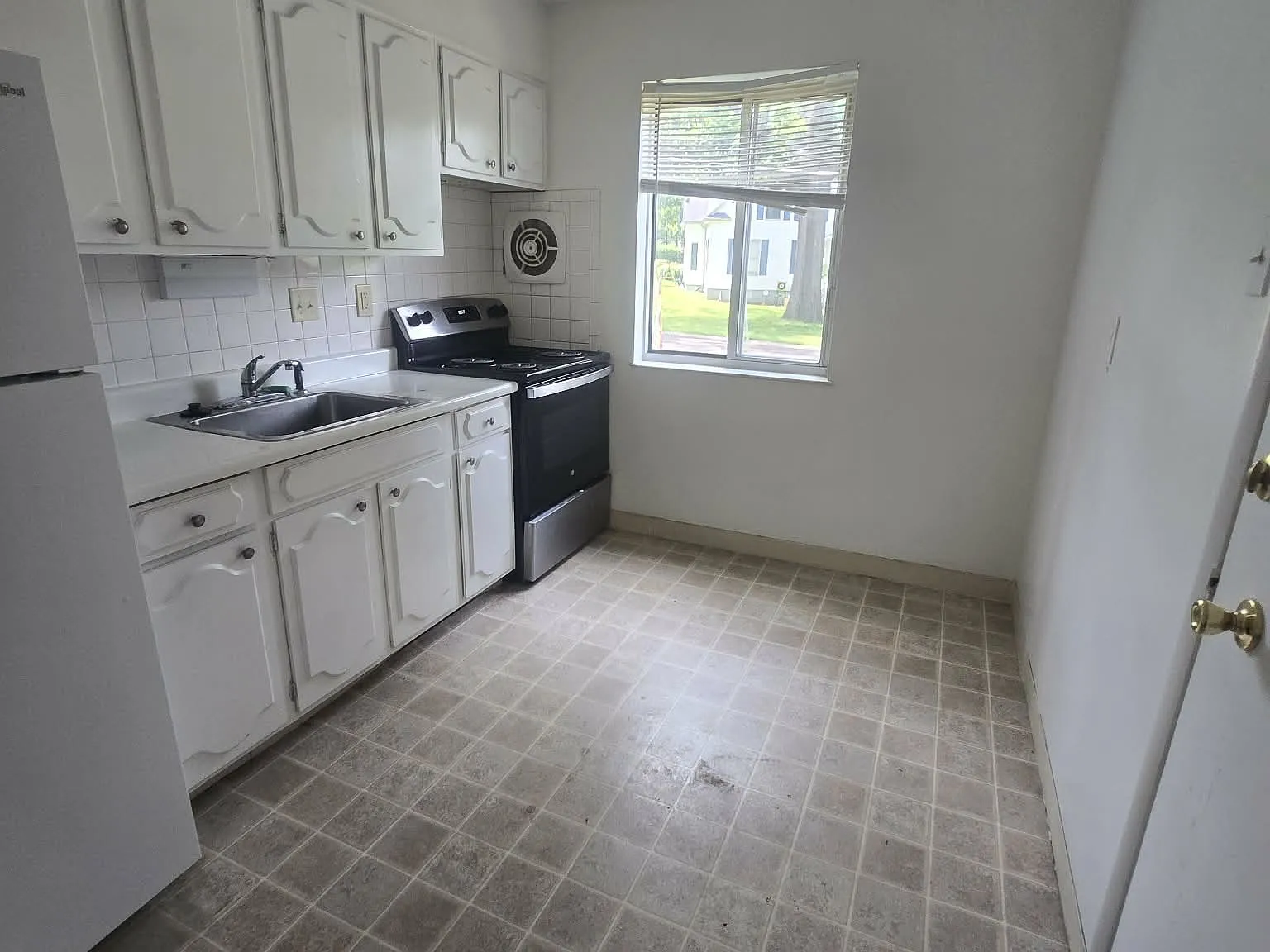 7709 Circle Drive — Photo 4