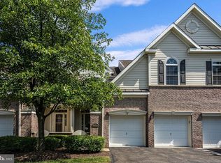 8 Schindler Ct, Lawrence Township, NJ 08648