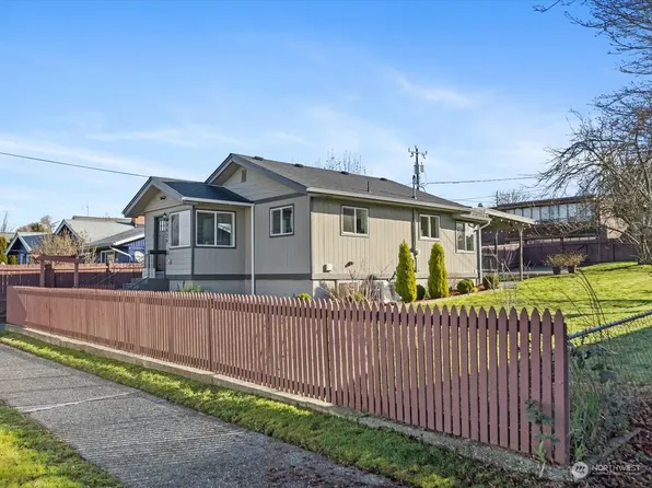 9424 20th Ave SW, Seattle, WA 98106
