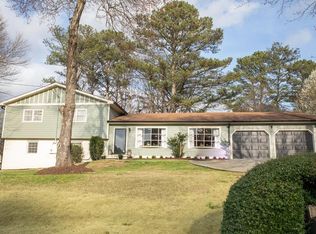 1236 Raintree Dr, Snellville, GA 30078