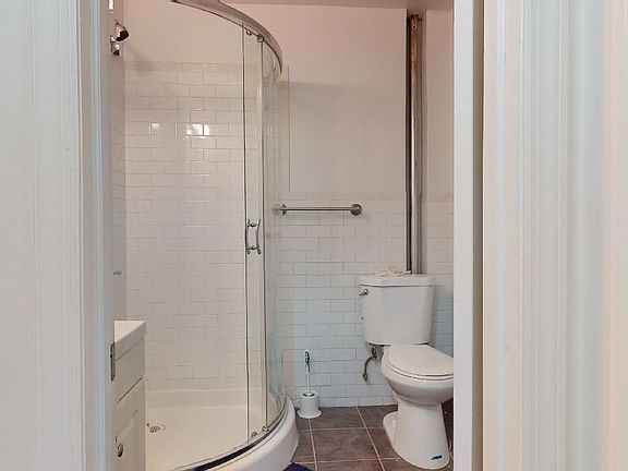 5th image of 401 E 78th St #2A1