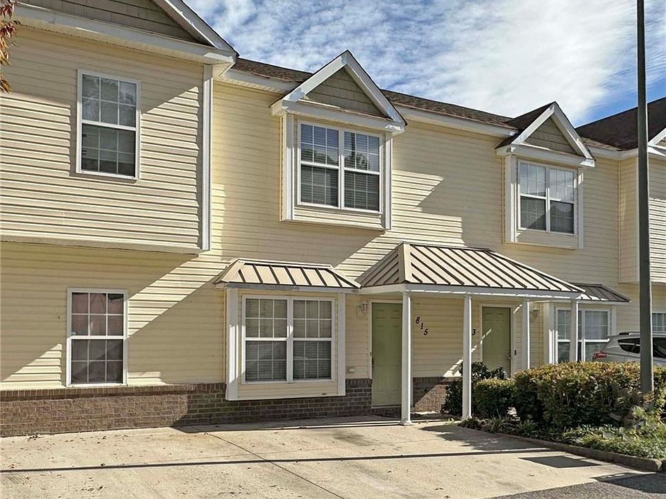1st image of 815 Skelton Way