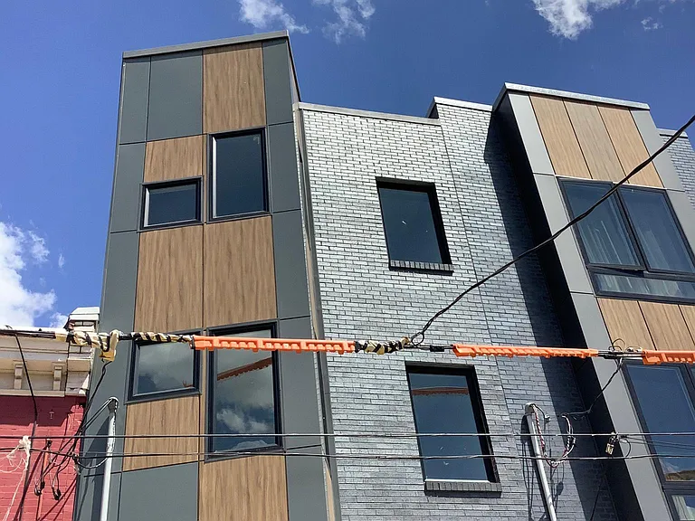2111 W Seybert St #B — Photo 1