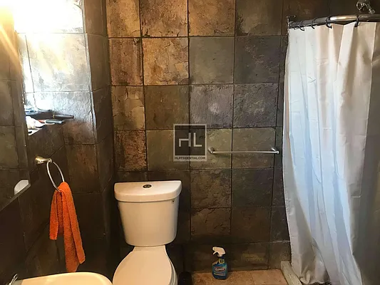 Rented by Highline Residential | media 28