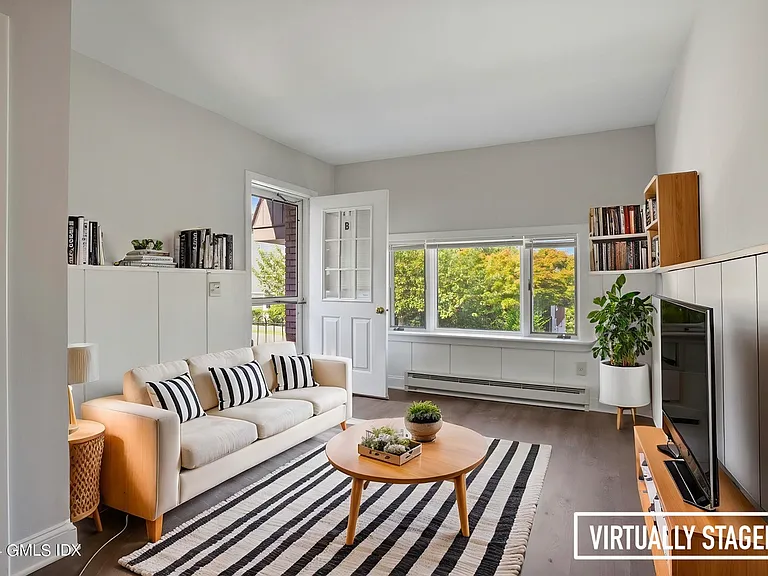 129 N Water St #B — Photo 6