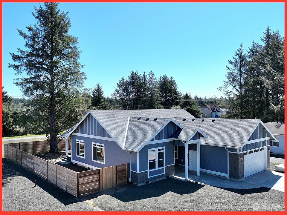 1st image of 382 Dorado Avenue SW