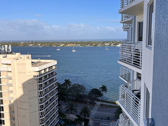 2nd image of 1551 N Flagler Dr Penthouse L6