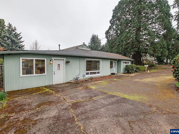 3rd image of 5198 Skyline Rd S