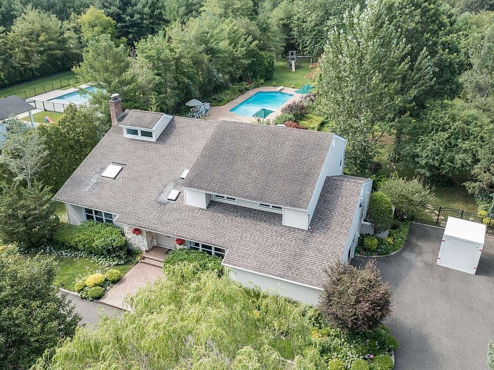 5 Cabriolet Lane, Melville, NY 11747 MLS 3493051 Zillow