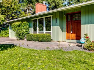 1755 Mistletoe St, Eugene, OR 97402