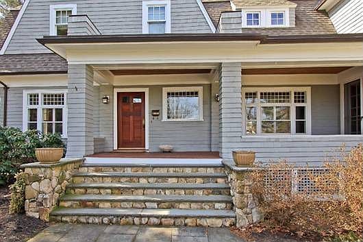 2nd image of 102 Woodlawn Ave